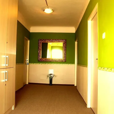 Green Cube *